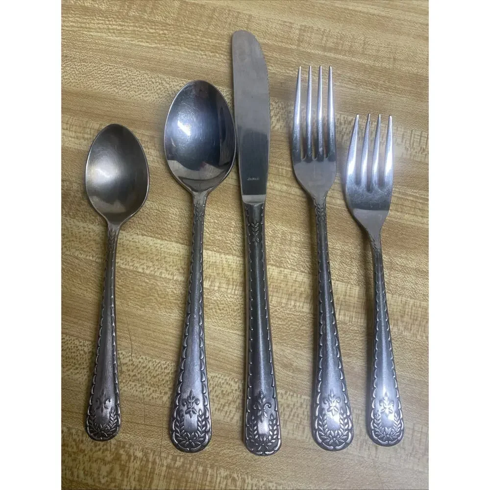 36 Pieces Vintage SUPREME CUTLERY Japan Vintage Stainless Flatware